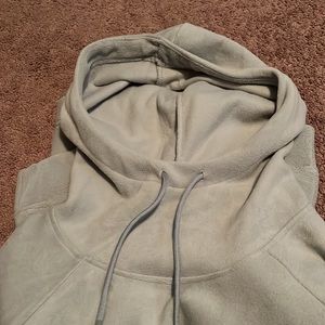 Old navy fleece top
